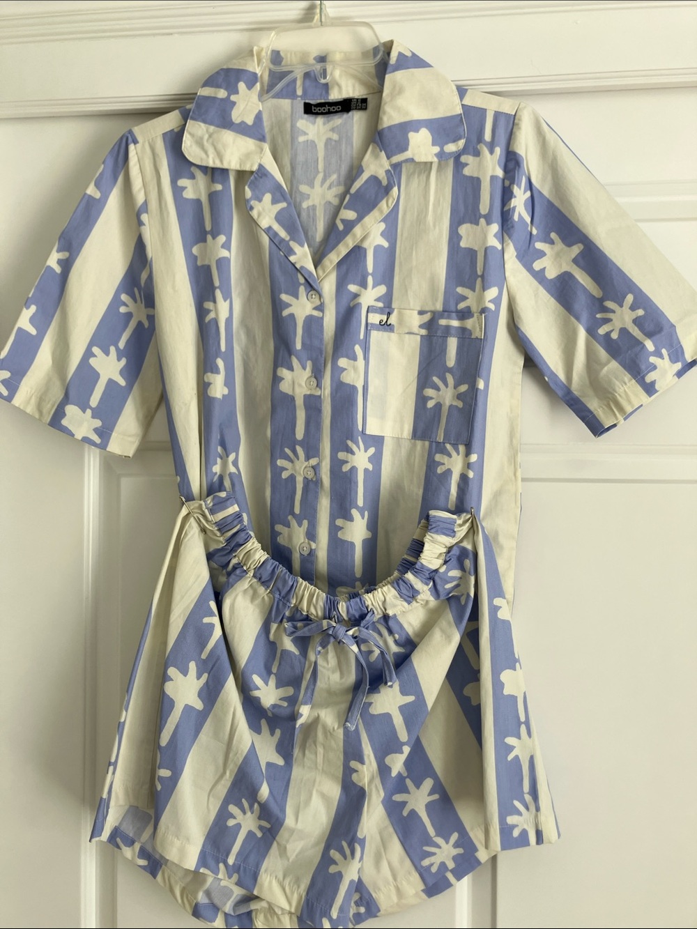 Boohoo Lavender & Cream Palm-Print Short Set